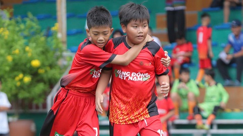 Ấn tượng với số lượng học sinh tham dự Festival bóng đá học đường TP.HCM